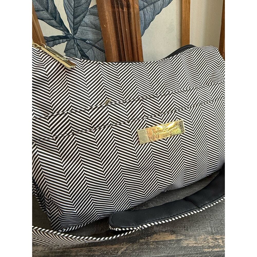 JuJuBe HoboBe Diaper Bag Onyx Black Magic Chevron Crossbody Shoulder Bag NWOT - Picture 10 of 15
